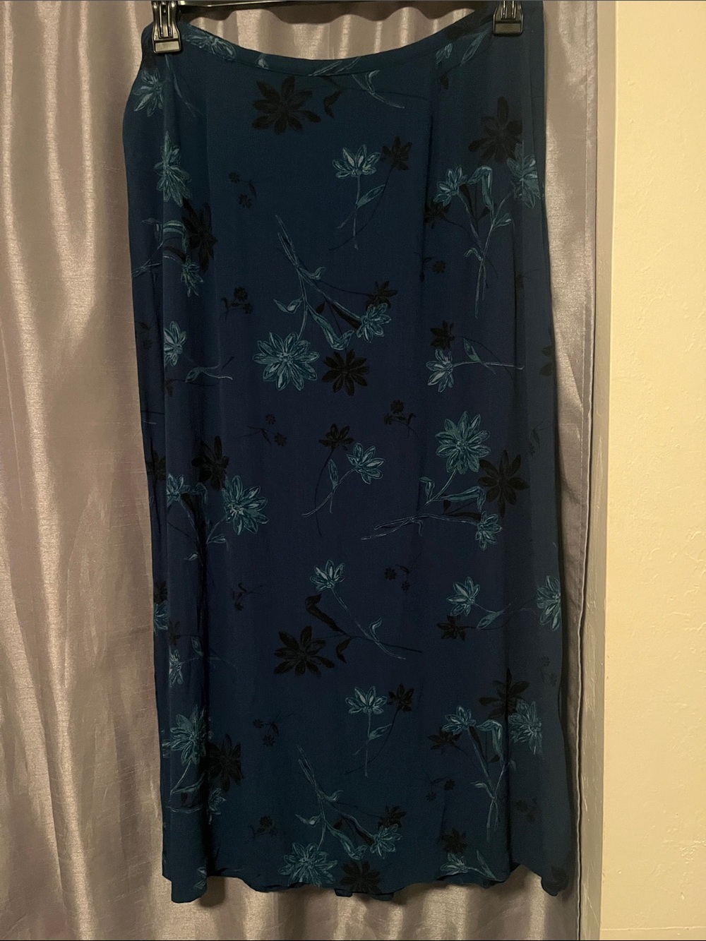 Hillard & Hanson Teal Floral Maxi Skirt